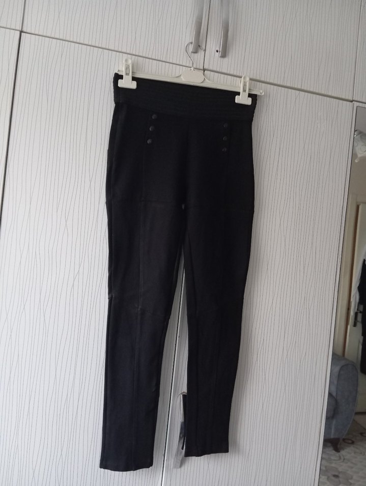 Kemerli Siyah Kadın Dar Kesim Kot Pantolon - Görsel 3