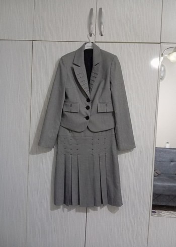 Kadın Gri Keten Kumaş Pilili Midi Takım - Görsel 2