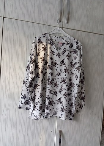 Düğmeli V Yaka Uzun Kollu Kadın Bluz - Görsel 13