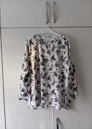 Düğmeli V Yaka Uzun Kollu Kadın Bluz - Görsel 12