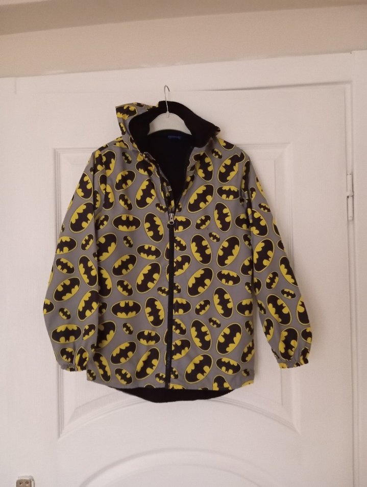 Erkek Çocuk Batman Desenli Fermuarlı Yağmurluk - Görsel 4