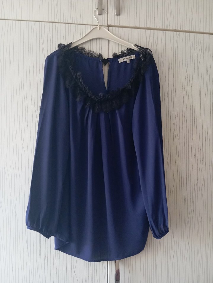 Uzun Kollu V Yaka Lacivert Bluz - Görsel 3