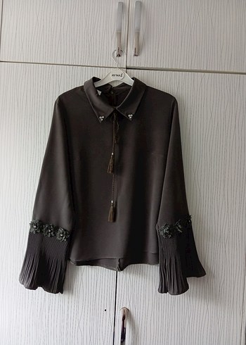 Diğer Püsküllü, Nakışlı Siyah Gotik Gömlek