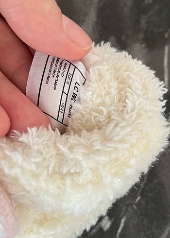 Kızlar için beyaz peluş ev terliği - Görsel 4