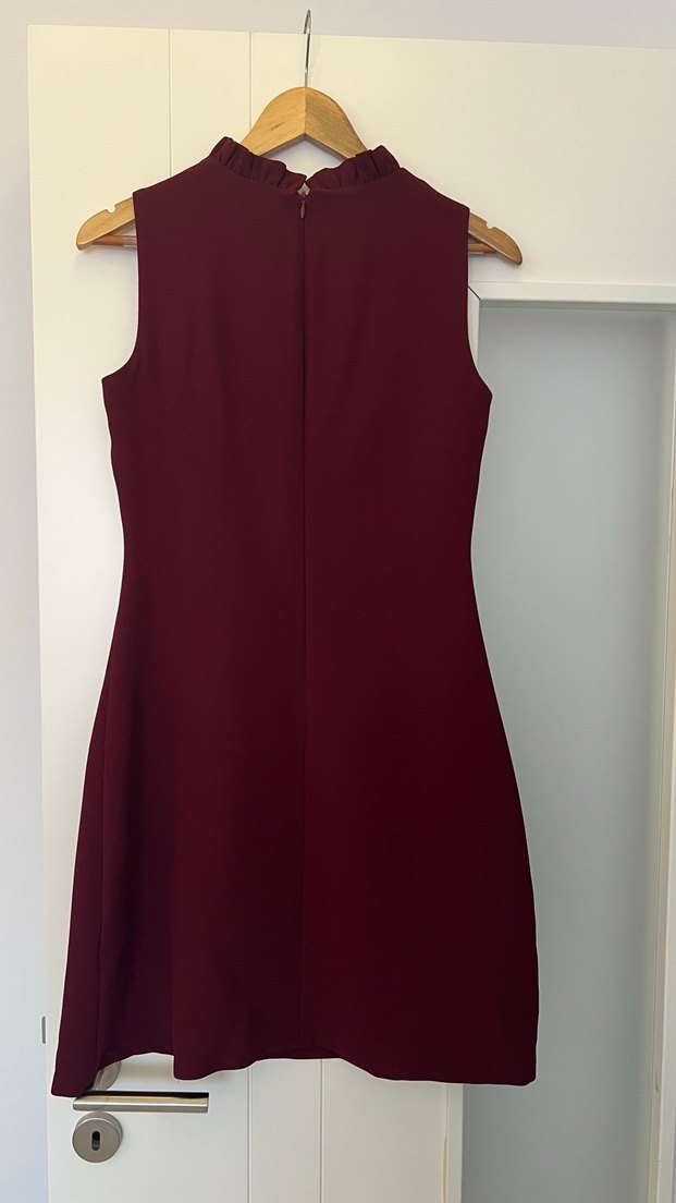 Bordo Kolsuz Yüksek Yakalı Midi Elbise - Görsel 2