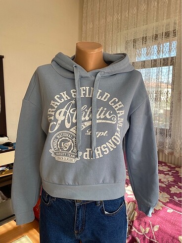 crop sweat