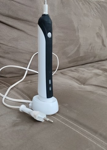 Oral-B şarjlı diş fırçası - Görsel 2