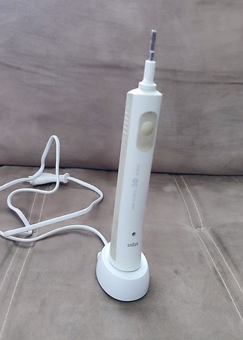 Braun şarjlı diş fırçası - Görsel 2