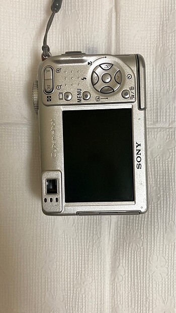 Sony Dijital fotoğraf makinesi- Sony