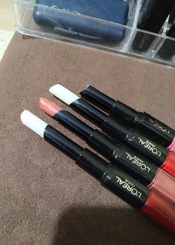Beden kırmızı Renk L'Oreal Paris rujları