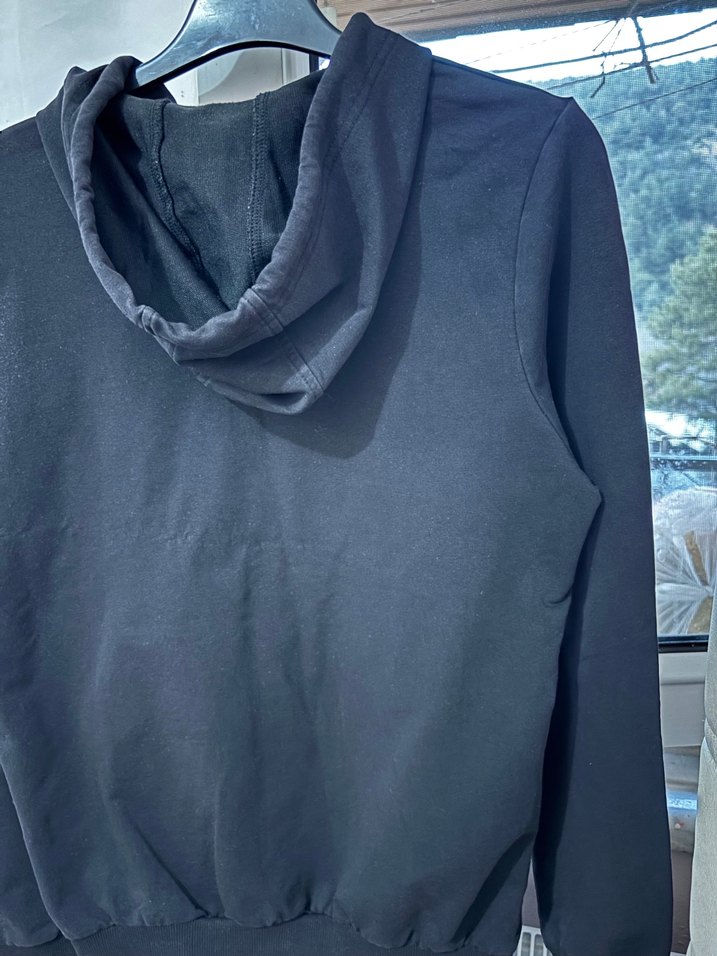 Siyah Fermuarlı Kapüşonlu Sweatshirt - Görsel 4