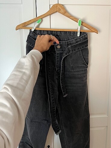 Diğer Kot Kuşaklı Siyah Jean