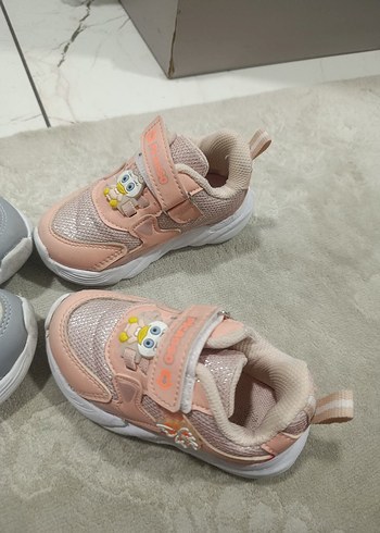 Kız Çocukları İçin Renkli Velcro Spor Ayakkabı - Görsel 3