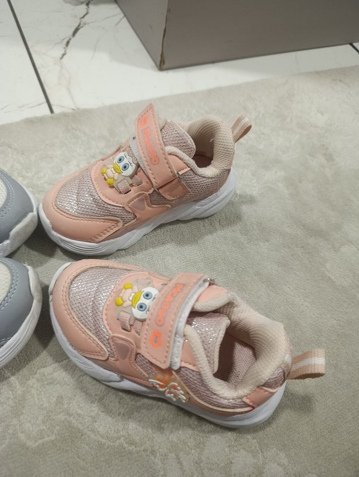 Kız Çocukları İçin Renkli Velcro Spor Ayakkabı - Görsel 3