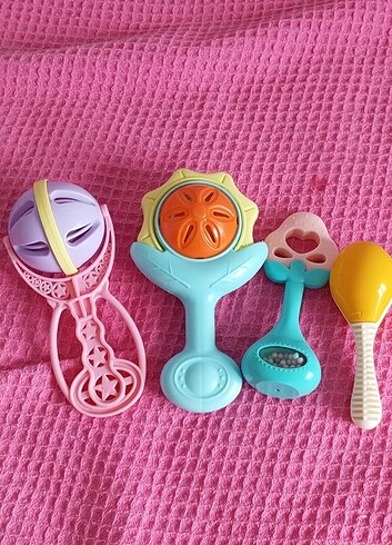  Beden Renk Bebek çıngırakları