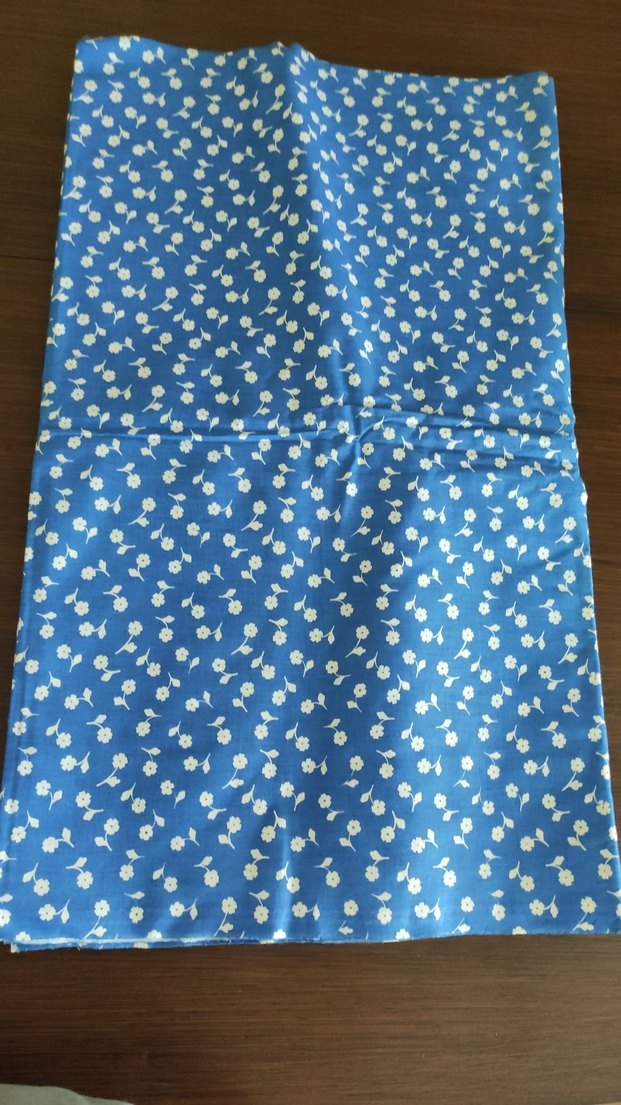 Kumaş mavi küçük beyaz çiçekli - Görsel 2