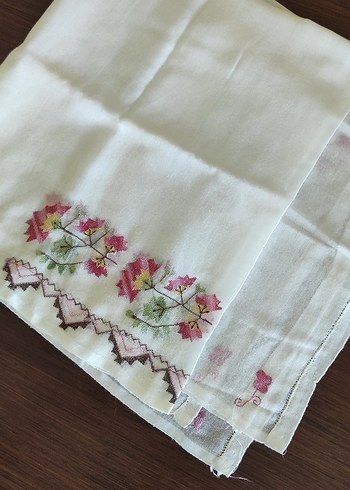 Nakışlı Beyaz namaz baş Örtüsü - Görsel 5