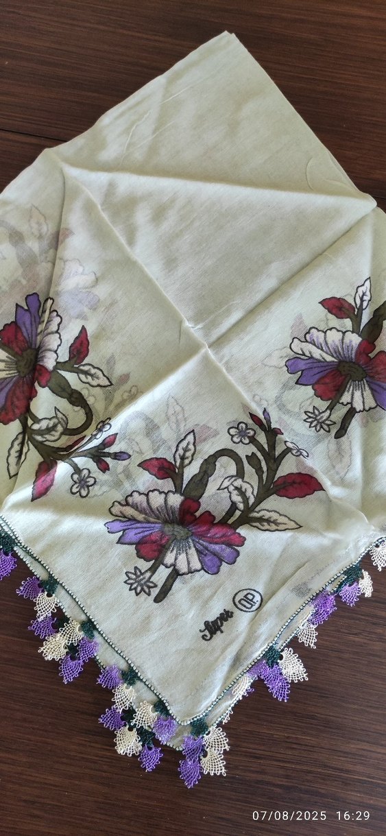 Kadın iğne oyalı çember - Görsel 3