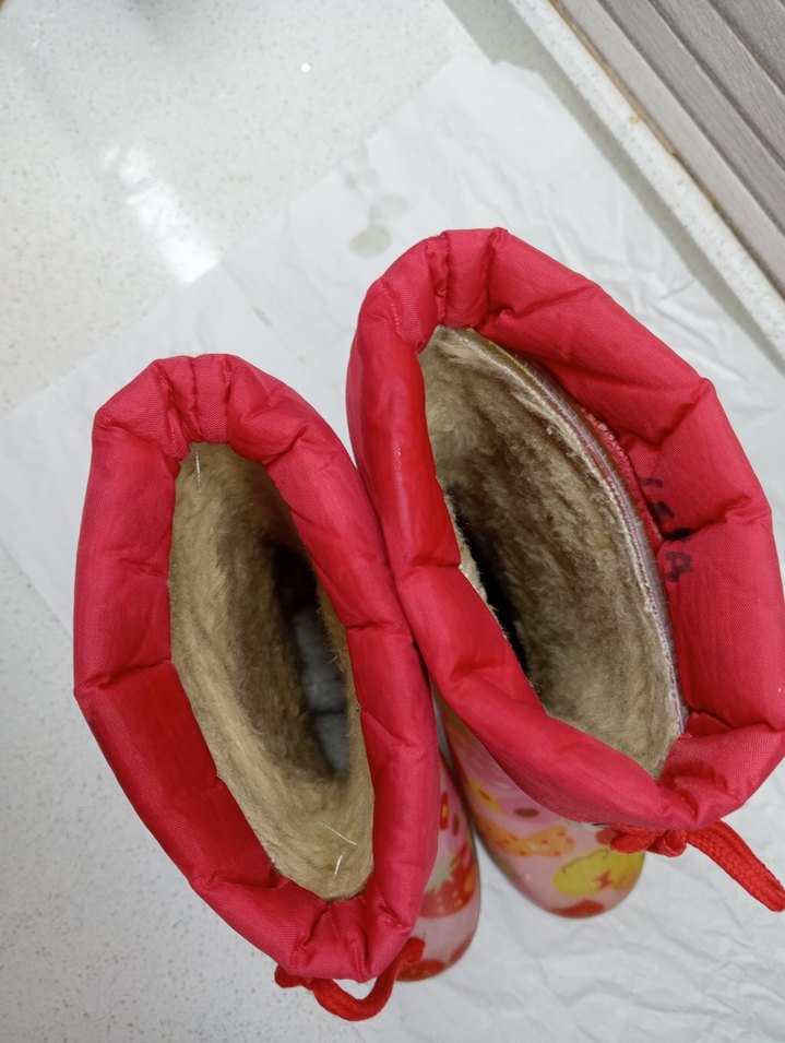 Kız Çocuk Renkli Püsküllü Yağmur Çizmesi - Görsel 4