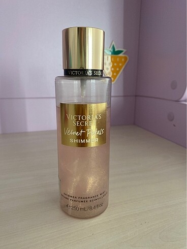 Victoria's secret velvet petals shimmer