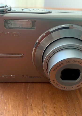 Olympus FE-230 Fotoğraf Makinesi