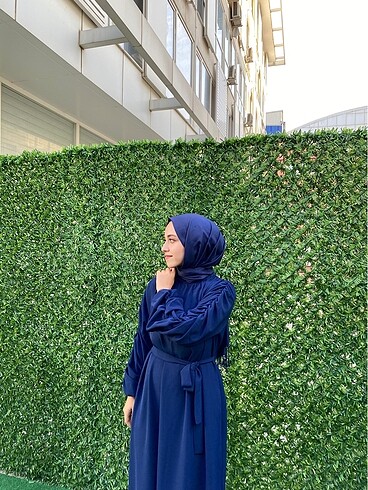 Zara Kolları Büzgülü Elbise
