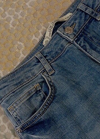 LC Waikiki LCW Jeans inci boncuk detaylı yırtık pantolon
