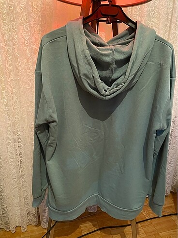 m Beden sweatshirt