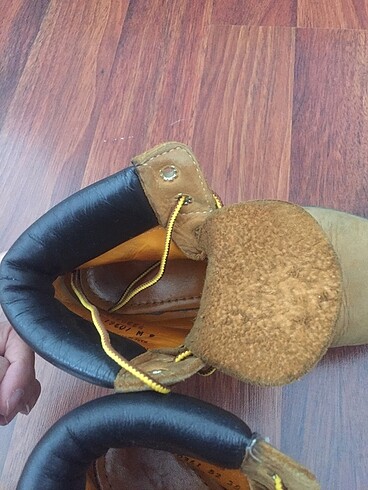 37 Beden Timberland kısa bot