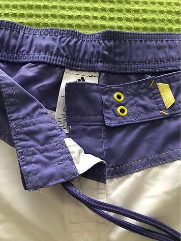 m Beden Adidas şort yeni