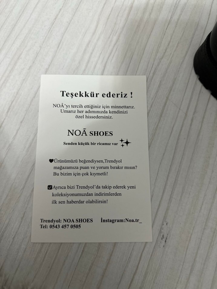 Siyah Tokalı Kadın Diz Boyu Çizme - Görsel 3