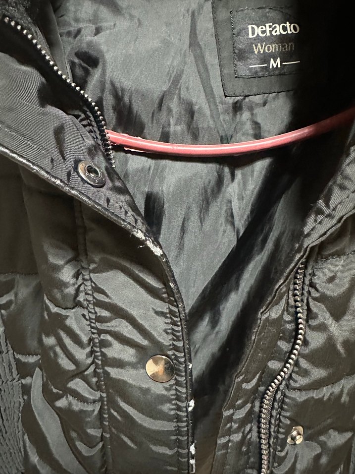 Siyah Kürklü Kadın Kışlık Mont - Görsel 4