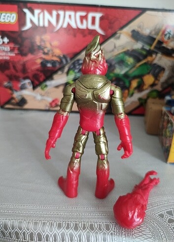 Beden Renk Ben 10 Ateş Topu Benten oyuncak figür