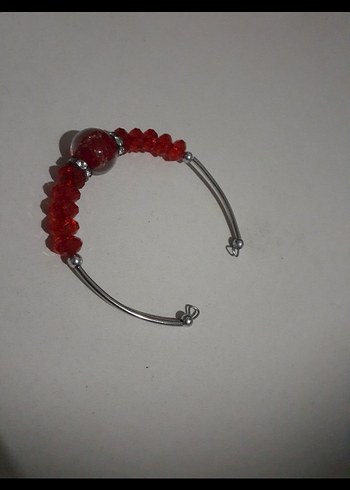 Zara Kırmızı Boncuklu Kadın Bileklik