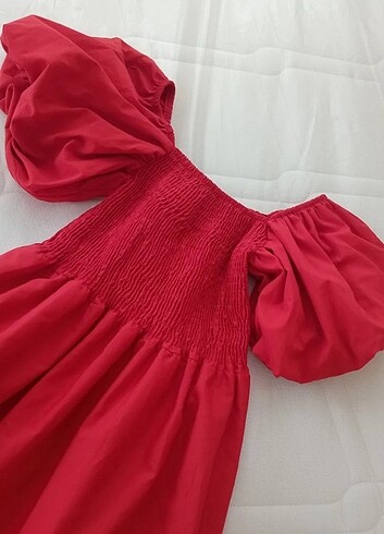 Kırmızı balon kol elbise 