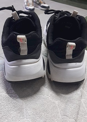 Skechers Siyah Gri Bağcıklı Spor erkek Sneakers