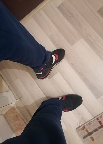 Spor ayakkabı,
