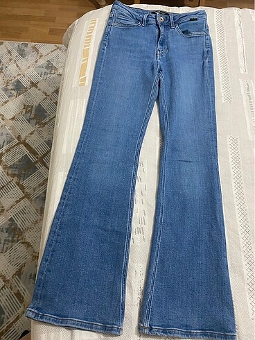 27 Beden mavi Renk Mavi valenti jeans