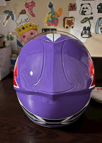 Mor Baskılı Çocuk Motor Kaskı - Görsel 5