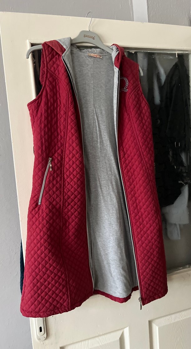 Bordo Kapüşonlu kapitone Fermuarlı Kadın Yelek - Görsel 3