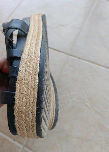 38 Beden siyah Renk Tokalı Siyah Kadın Dolgu Topuk Sandalet