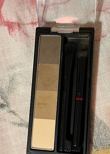 CLIO Kill Brow Soğuk Tonlu Kaş Farı Paleti 02 Ash - Görsel 2