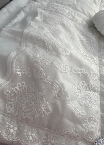 İşlemeli Beyaz Yatak Örtüsü - Görsel 12