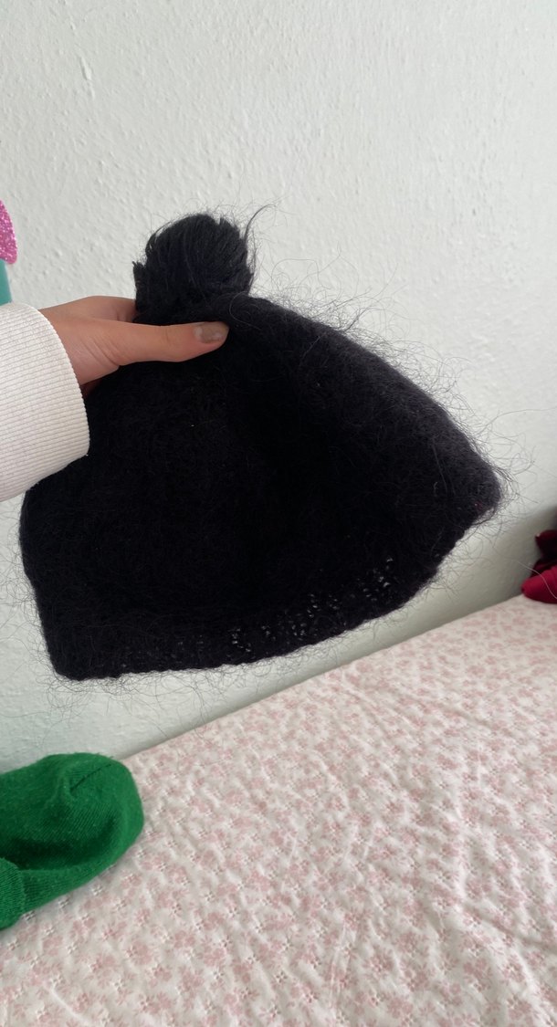 Kadın Siyah Ponponlu Örgü Bere yan takılan - Görsel 5