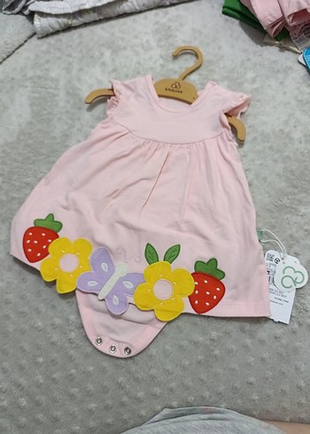 Pembe Bebek Kız Tulum, Fırfırlı ve Nakışlı