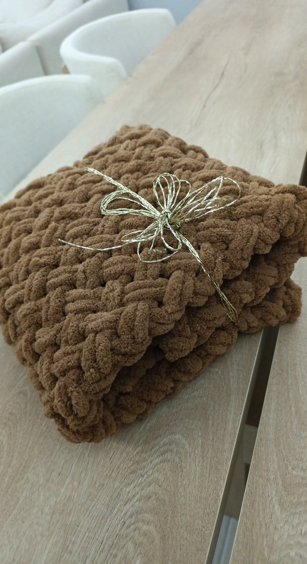 Kahverengi Örgü Çocuk Battaniyesi - Görsel 2