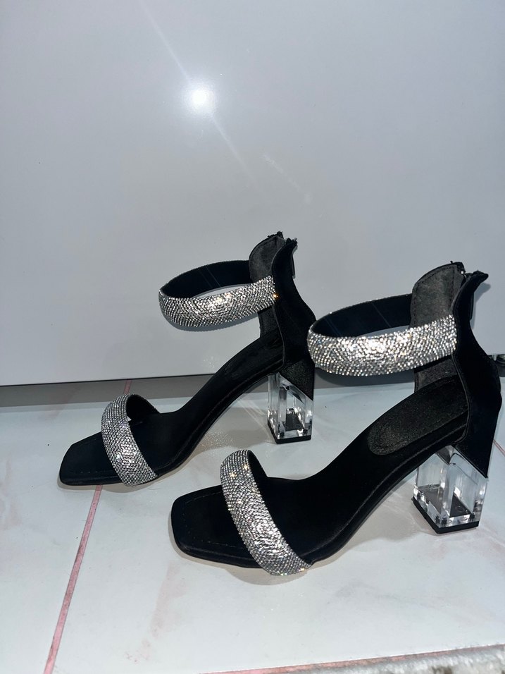 Parlak Siyah Yılan Desenli Blok Topuklu Kadın Ayakkabı - Görsel 2