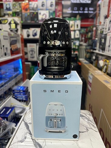 Beden Smeg kahve makinası sıfır kapalı kutu orjinal