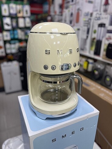 Diğer Smeg krem rengi kahve makinası