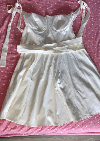 Beyaz Drapeli Mini Straplez Elbise - Görsel 3